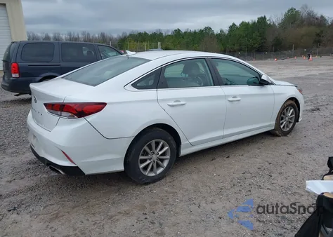 2019 Hyundai Sonata Se z USA, uszkodzony, nr VIN 5NPE24AF2KH819219
